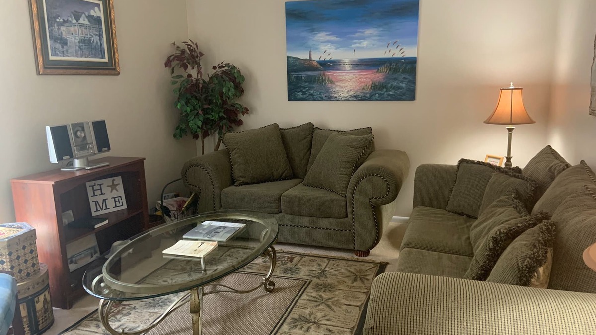 Scenic Heights House | Cozy, comfortable and convenient