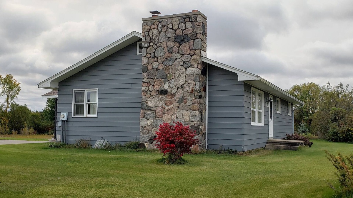 Traverse City House | COZY COMFORTABLE HOME - GREAT LOCATION TO ENJOY TRAVERSE CITY AREA