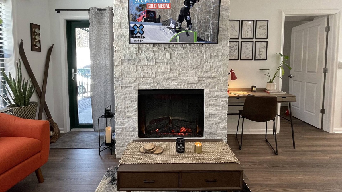 Vernon Condo | Cozy Condo at the Base of Mountain Creek Resort