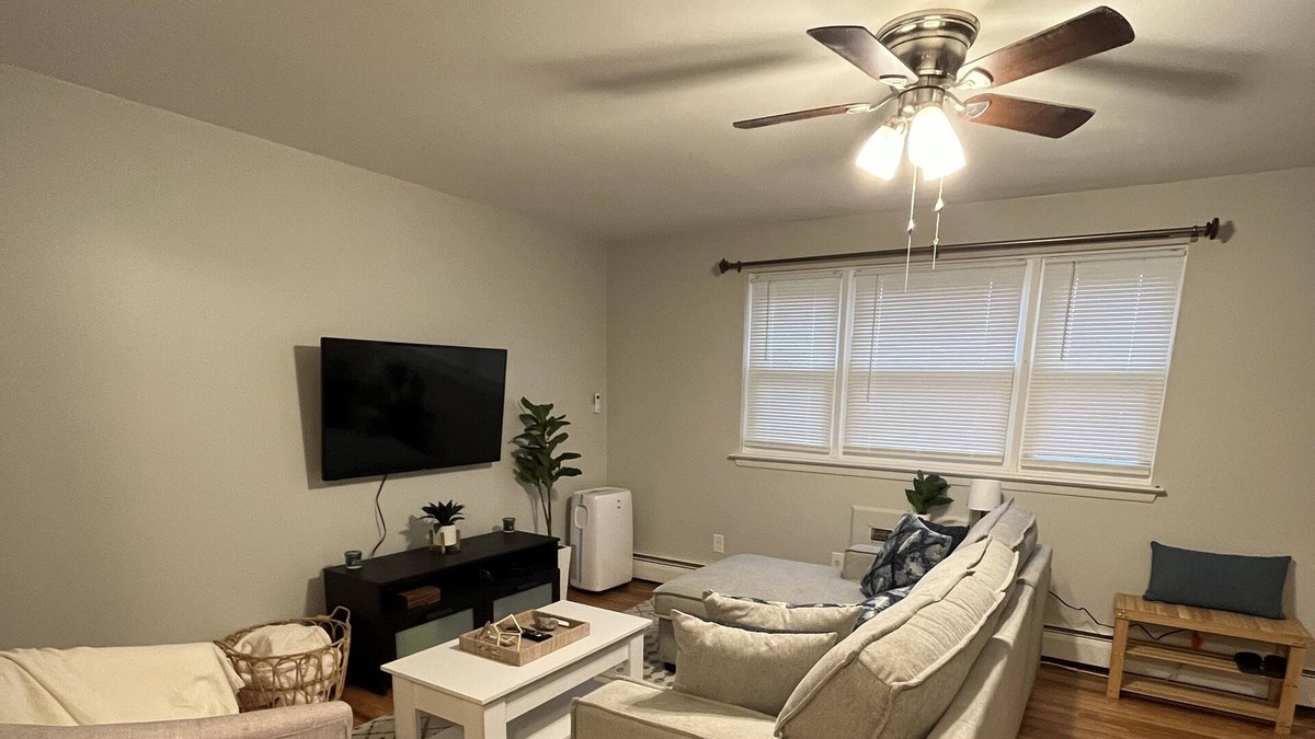 Rocky Hill Condo | Cozy condo in heart of CT