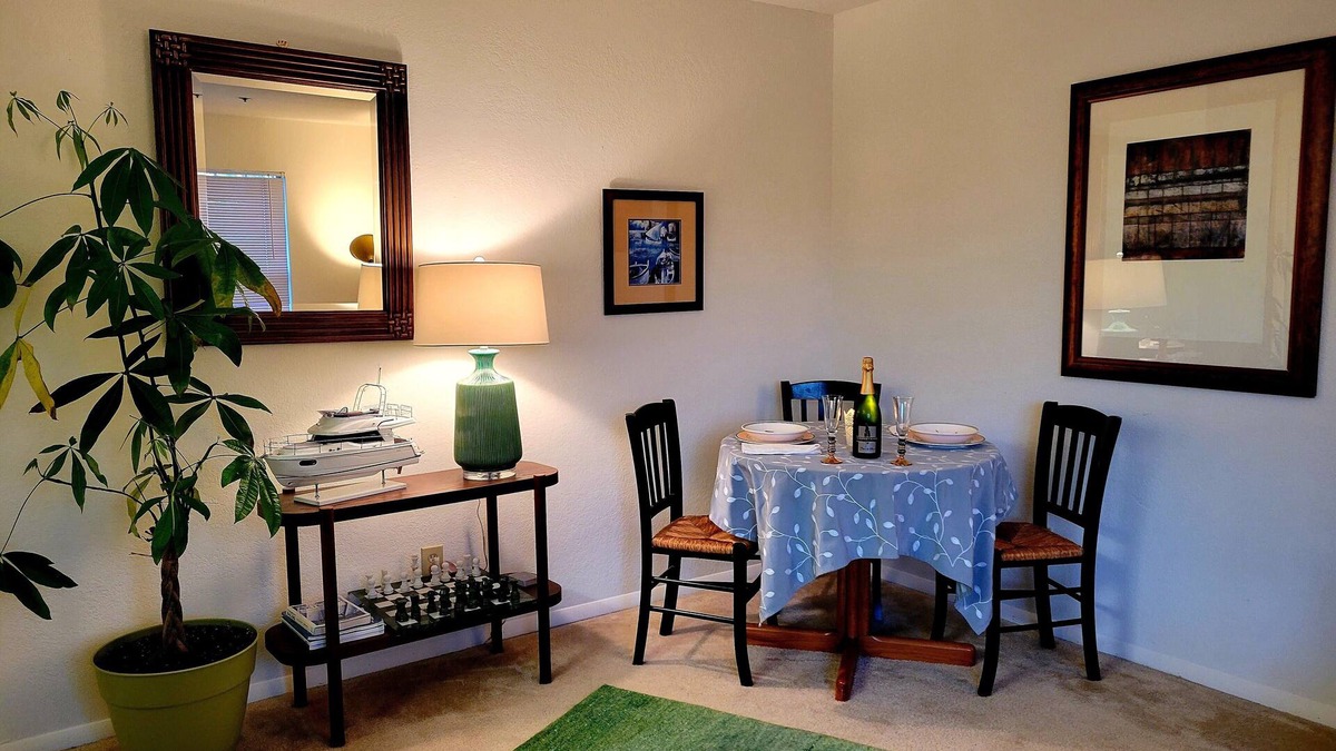 Parole Apartment | Cozy Condo Near City Dock - Your Perfect Annapolis Getaway!