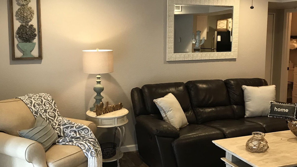 Woodlands Village Condo | Cozy Condo near NAU!