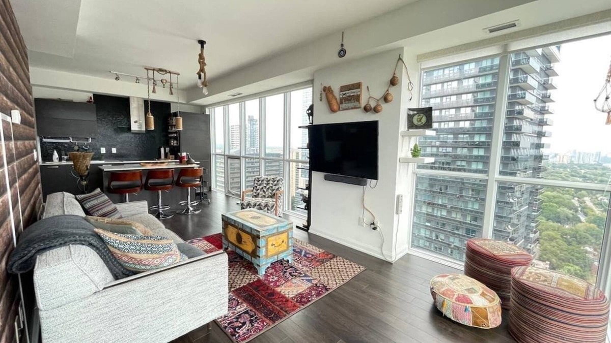 North York Apartment | Cozy Condo, North York, Dir Subway Acs