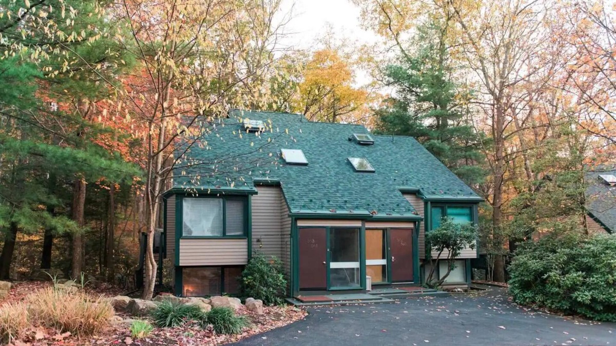Farmington Condo | Cozy Condo on Nemacolin Grounds