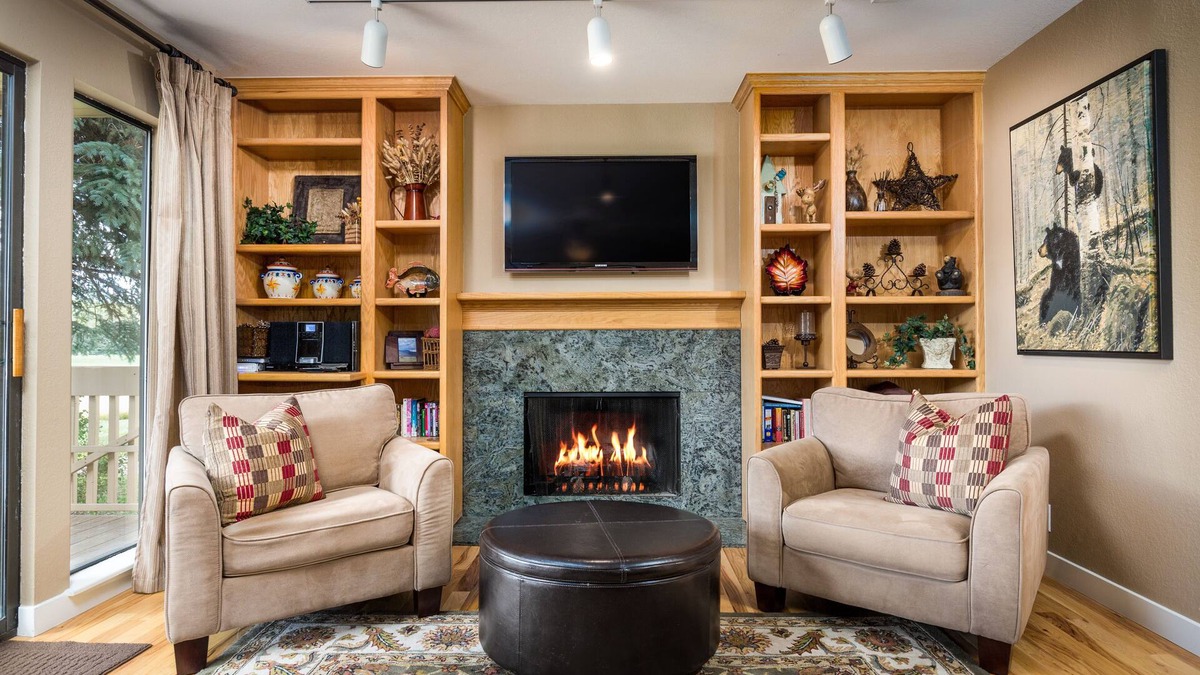 Park Meadows House | Cozy Condo w/Hot Tub, Great Views of Canyons Mt & Golf Course, on Free BusRoute