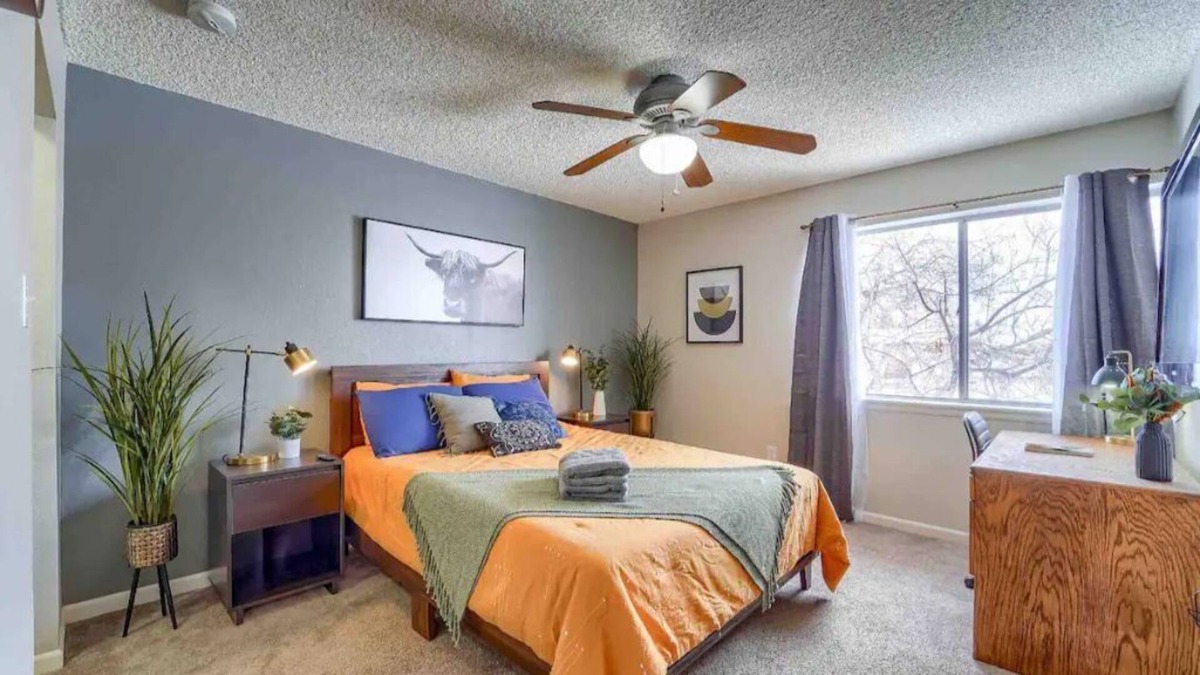 Gunbarrel Apartment | Cozy Condo, w/HotTub, Pool, and Sauna.