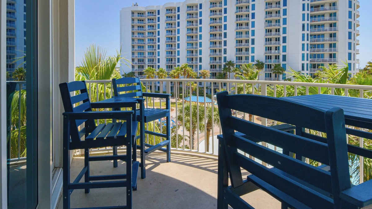 Indian Bayou Condo | Cozy Condo w/Seasonal Beach Shuttle at The Palms of Destin! 🌴🐬🌅