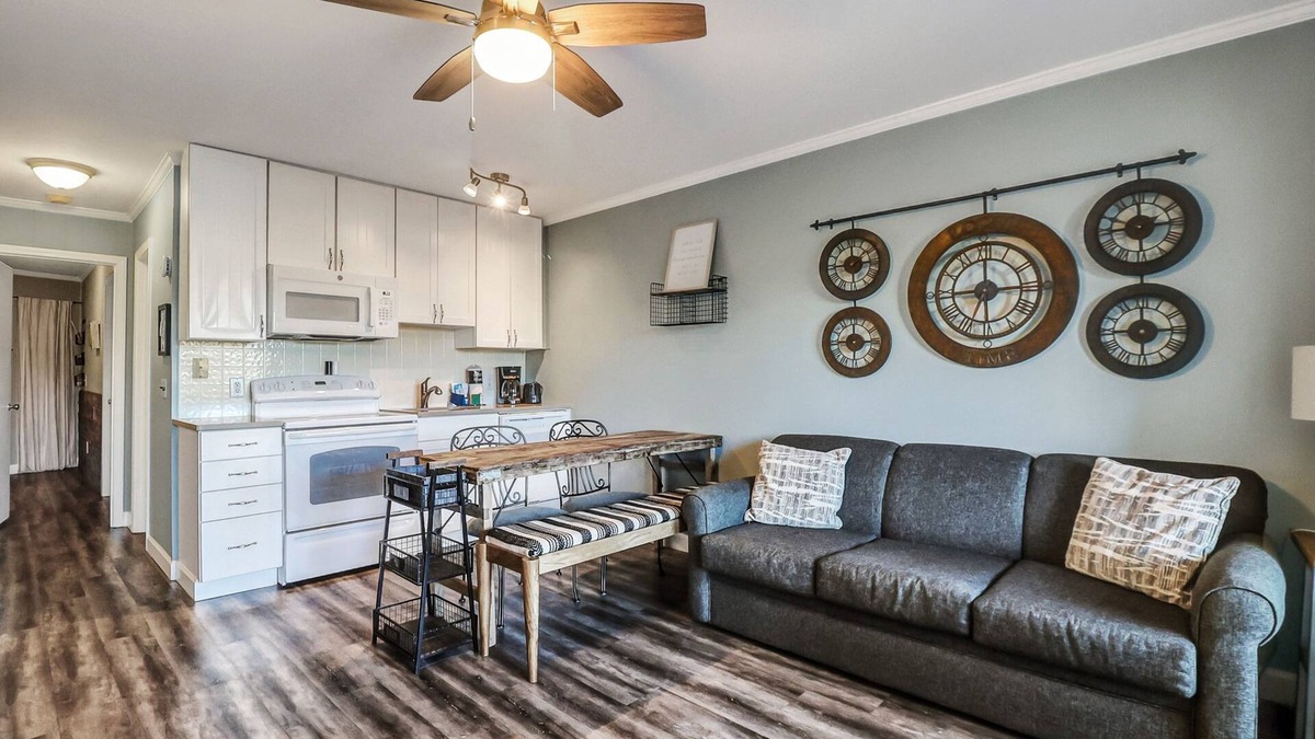 Folly Field Condo | Cozy condo with balcony, pools, shared tennis and internet