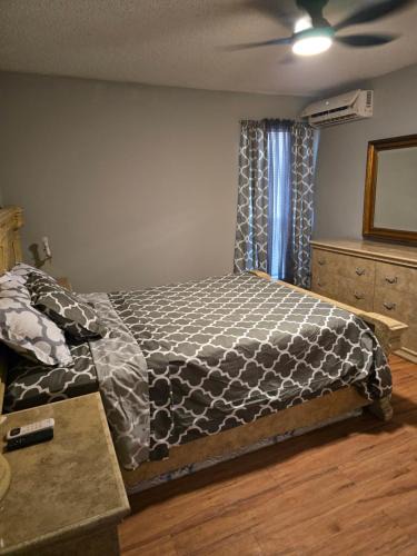 Clodine Apartment | Cozy Condo1