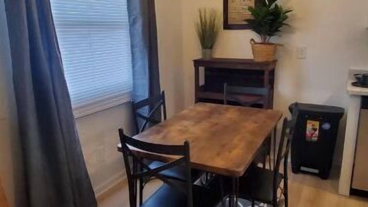 Allen Park House | Cozy Convenience Brand New Listing from Super Host!