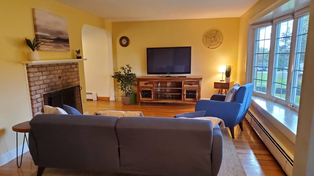 Hathorne House | Cozy, convenient Danvers home - close to Salem, MA, Beverly, MA and Boston!
