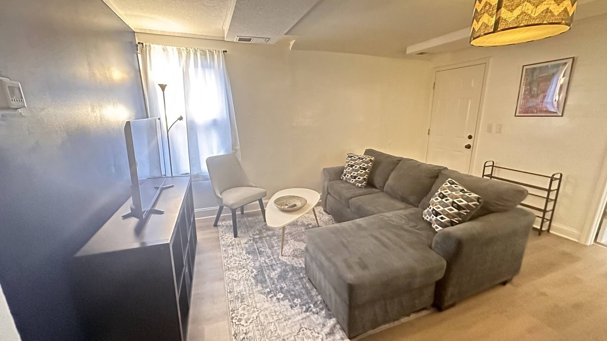 Minneapolis Apartment | Cozy & Convenient Duplex, Near Downtown