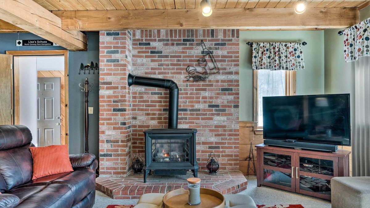 Intervale House | Cozy Conway Area Home ~ 4 Mi to Cranmore Mountain!