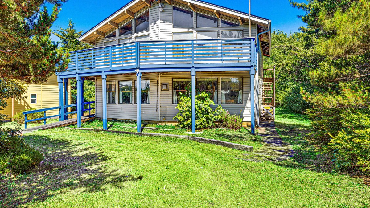 Copalis Beach Cottage | Cozy Copalis Beach Cottage Escape