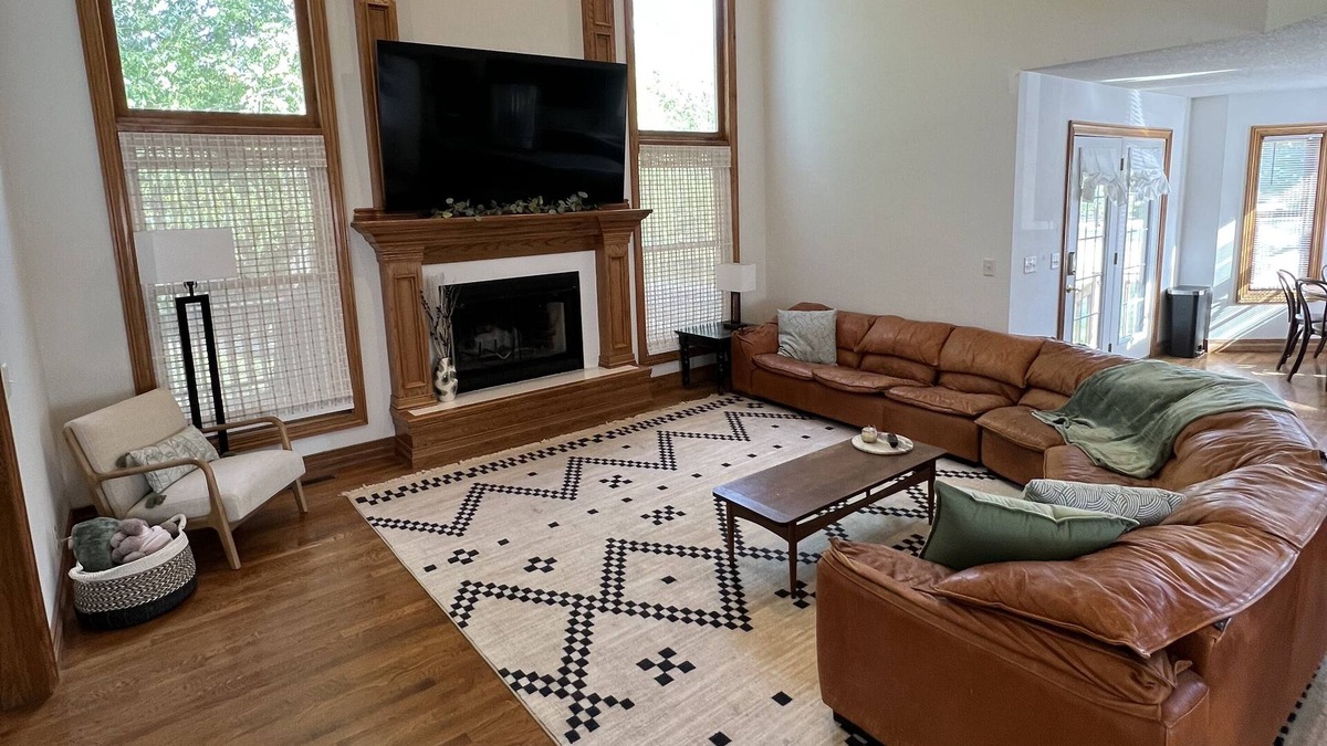 Carl Junction Cottage | Cozy Copper Oaks | Lake Views | Golf | Trails