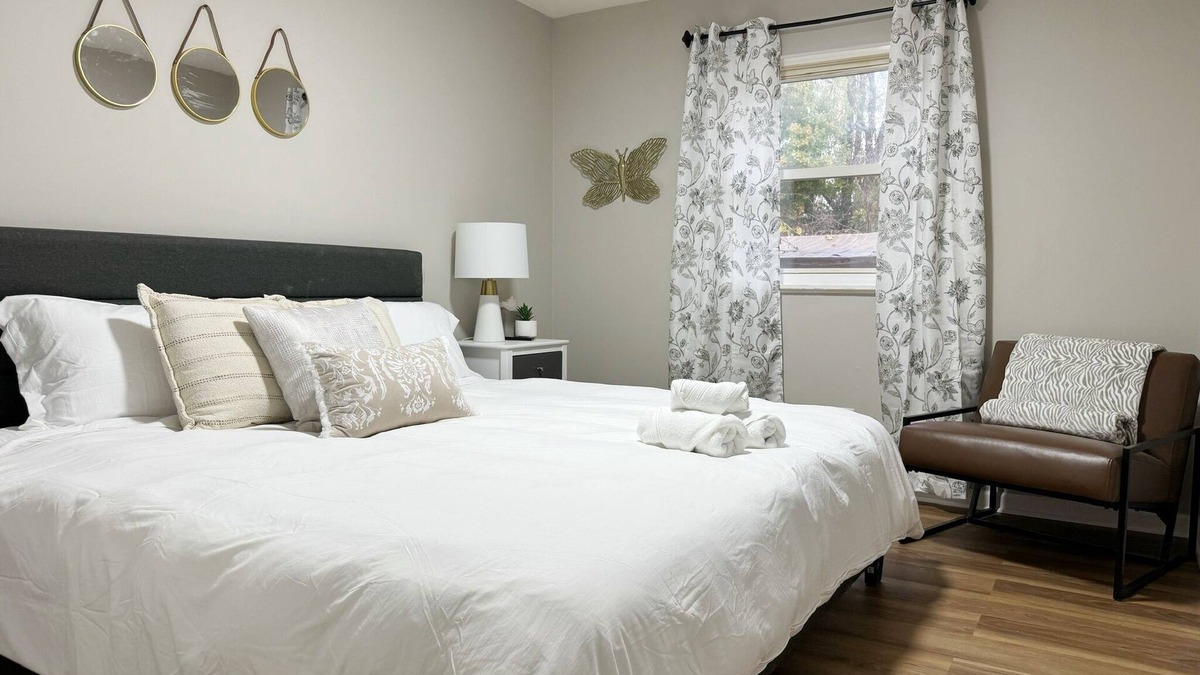 Evansville House | Cozy Corner/2BR/1BA EVV Apartment