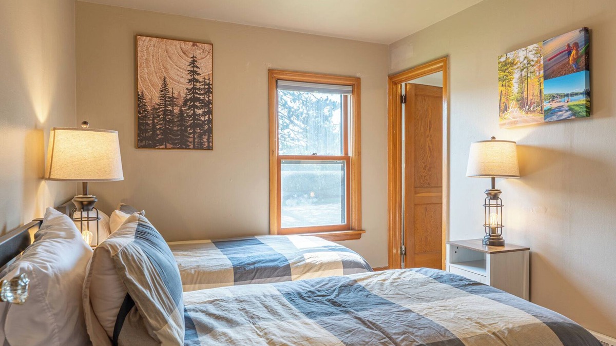 Ely House | Cozy Corner - East end home