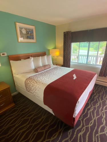 Williamstown Hotel | Cozy Corner Motel