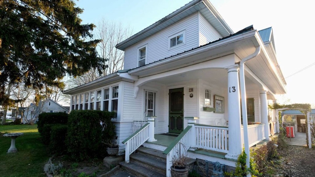 Port Burwell House | Cozy Corner Retreat - Pool, Sunroom, 0.7 Acres, 5 Minutes to the Beach