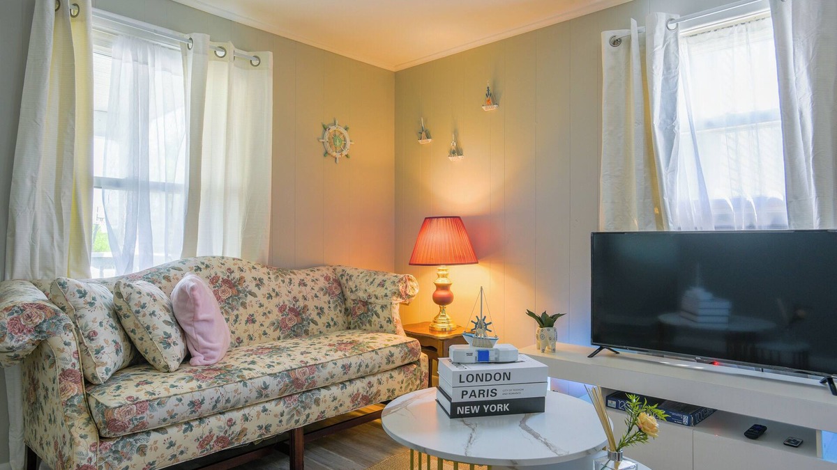 Groton House | Cozy Costal Retreat in the heart of Groton's charming beach community,