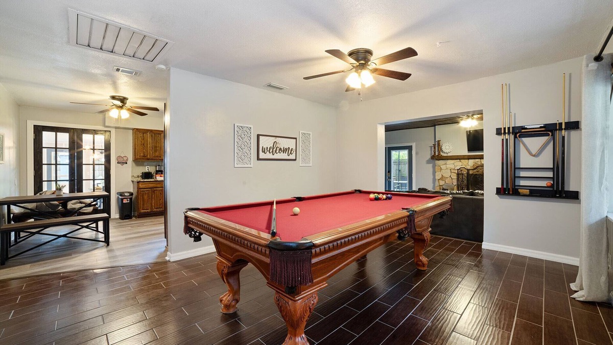 Fellowship Cottage | Cozy Cottage 15 Min to WEC With a Fully Fenced Yard. Dogs Stay for Free!