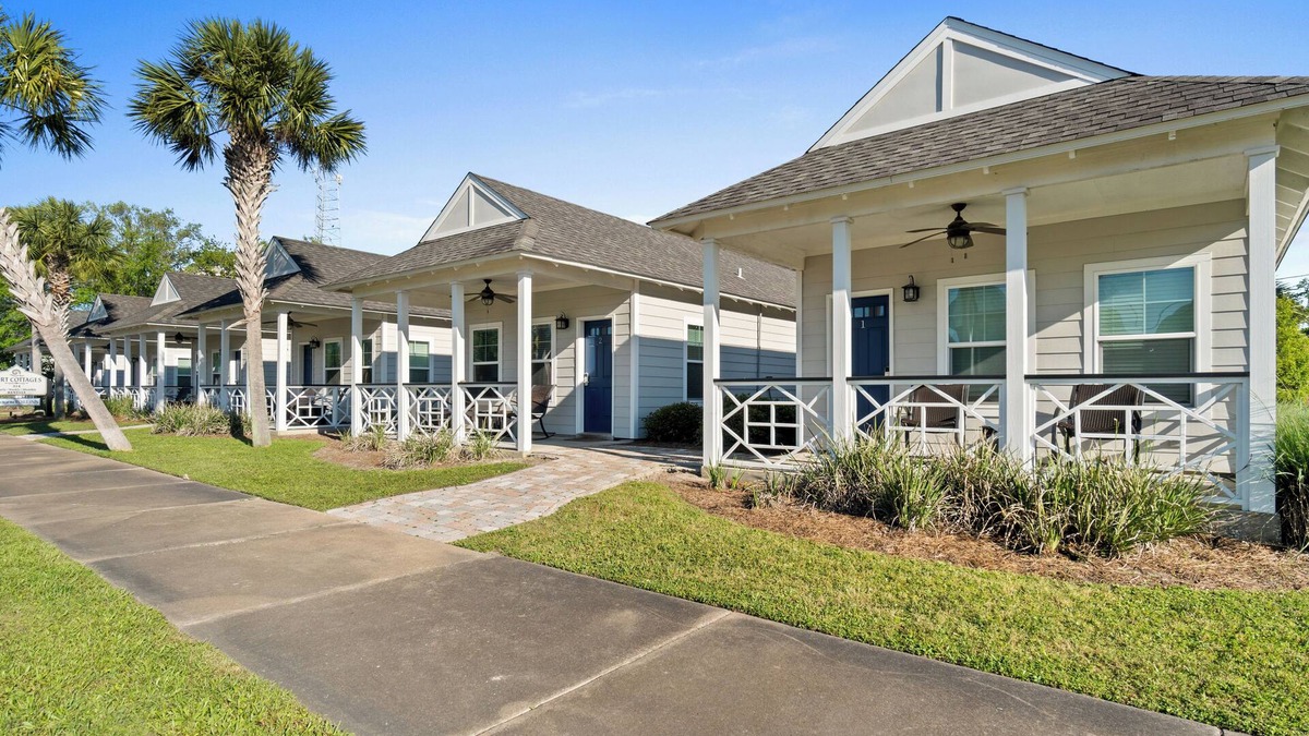 Port St. Joe Cottage | Cozy Cottage 4 of 6 by Pool|2BR | Grill | Near Bay and Marina