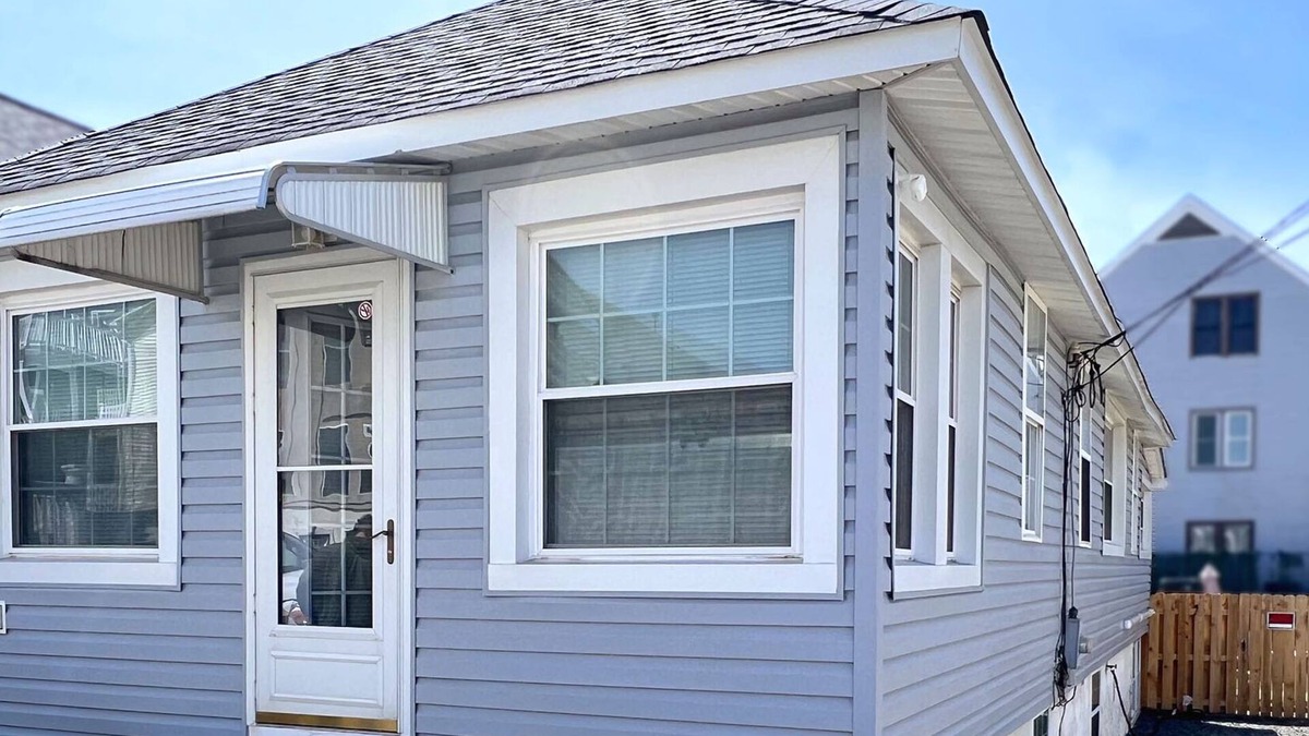 Seaside Heights Cottage | Cozy cottage 500 ft to Seaside Heights boardwalk, off-st. parking, beach badges