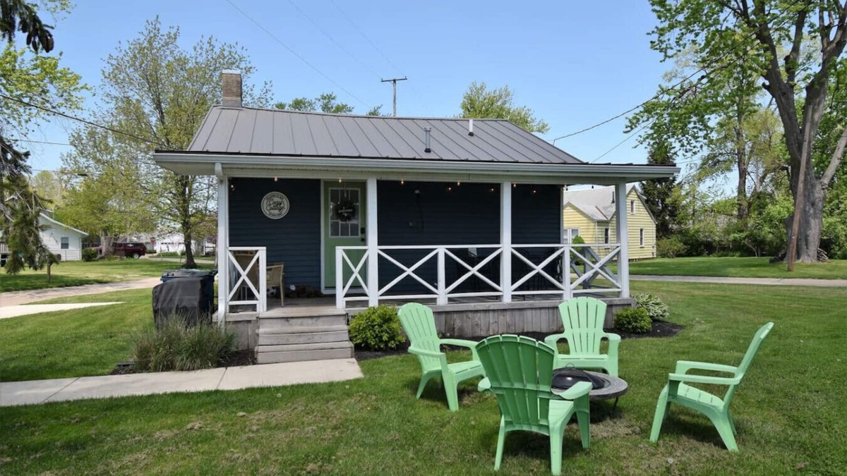 Huron House | Cozy Cottage: A Memory Making Place by Cedar Point