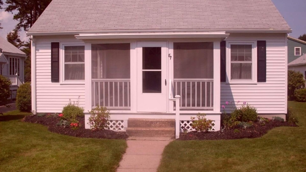 Ogunquit Cabin | Cozy Cottage At Footbridge Beach - Great Fall and Spring Rates