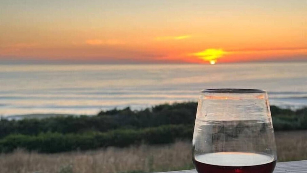 Oregon Coast Cottage | Cozy Cottage at the Beach near Yachats! Dog Friendly and Free EV Charging!