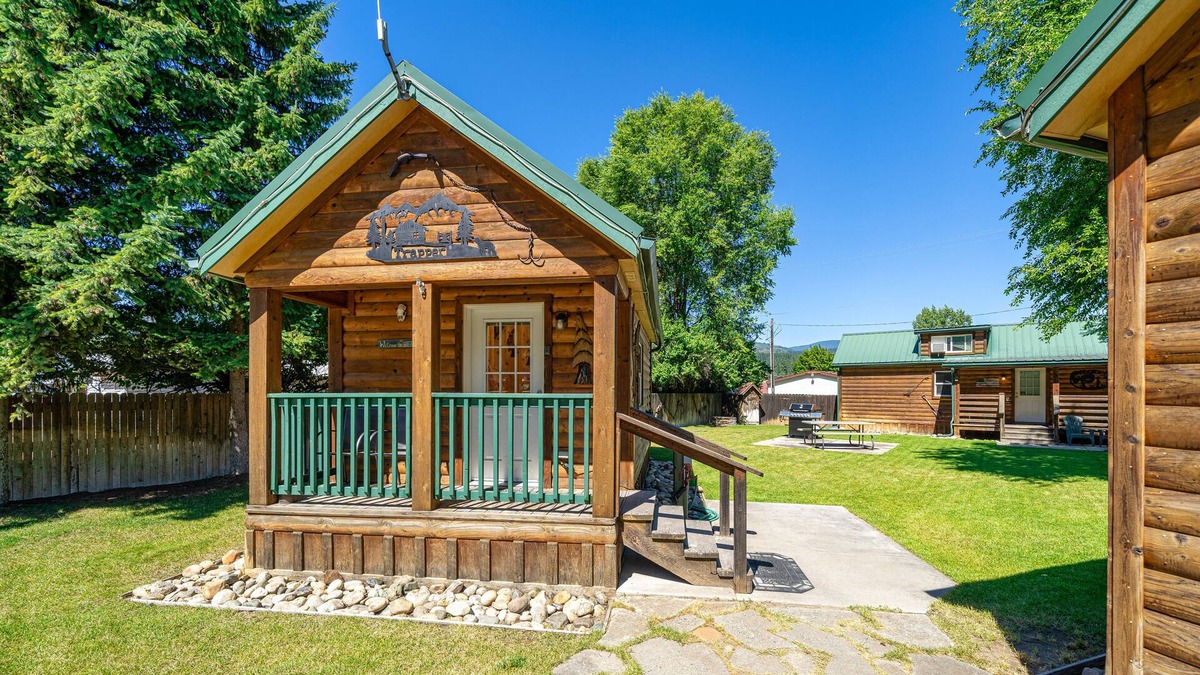Northport Cottage | Cozy cottage at the edge of town
