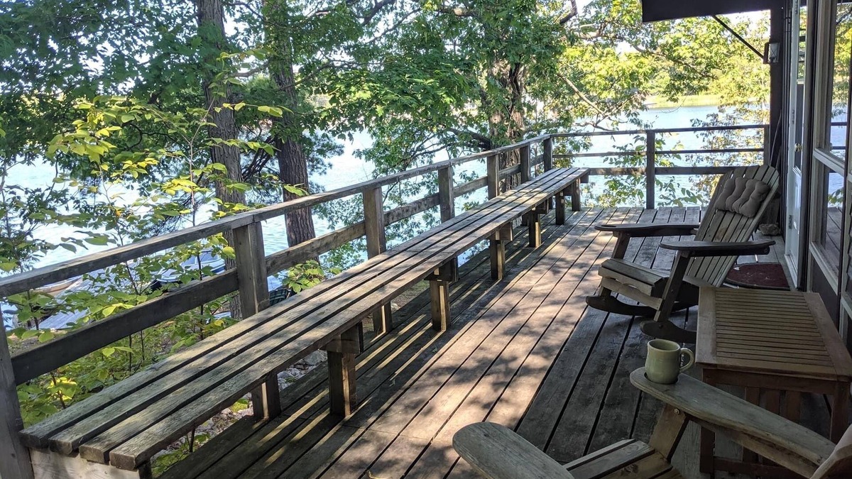 Newboro Cottage | Cozy Cottage available on quiet island surrounded by beautiful lake & fishing!