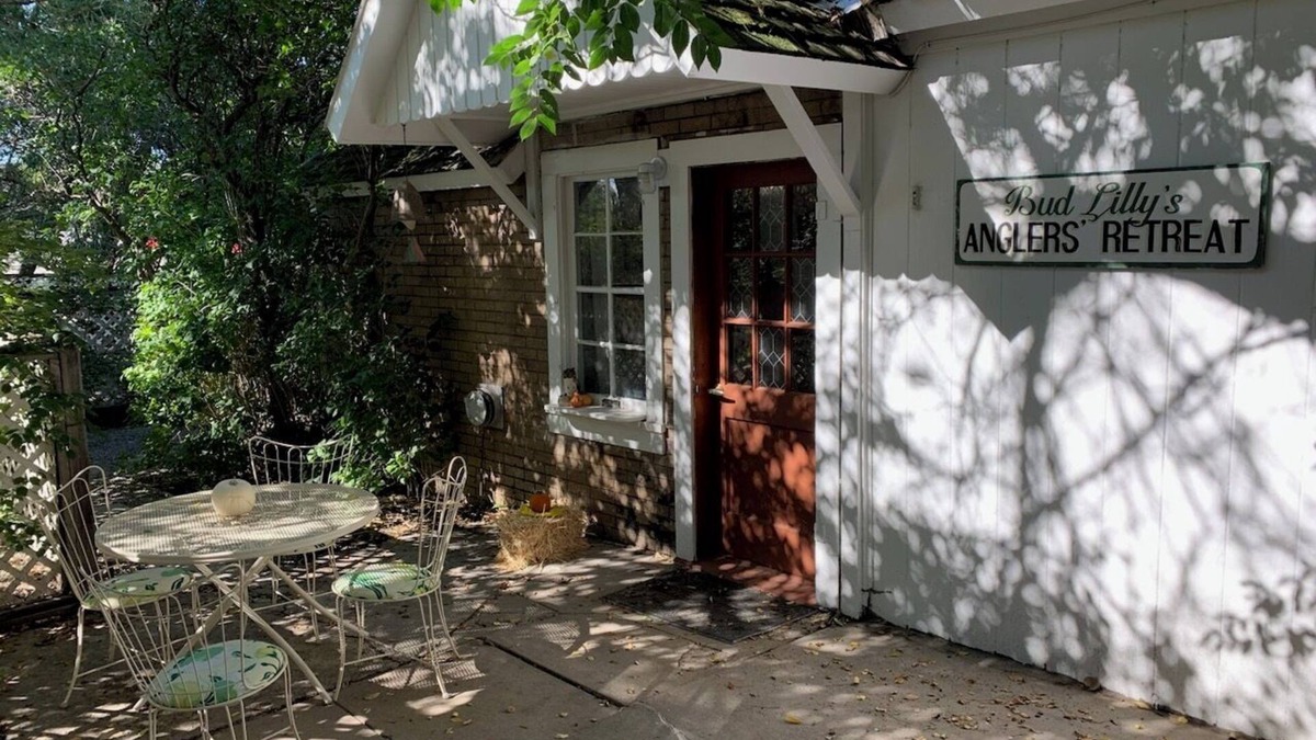 Three Forks Cottage | Cozy cottage centrally located –Ideal for Outdoors or Relaxing. No cleaning fee!