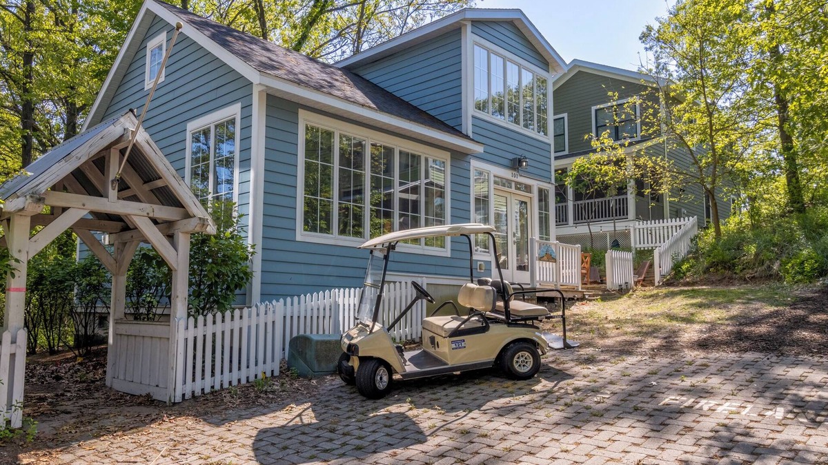 Michigan City Cottage | Cozy Cottage in Beachwalk Resort- Sheridan Beach, Pool, Tennis, Parks + more!