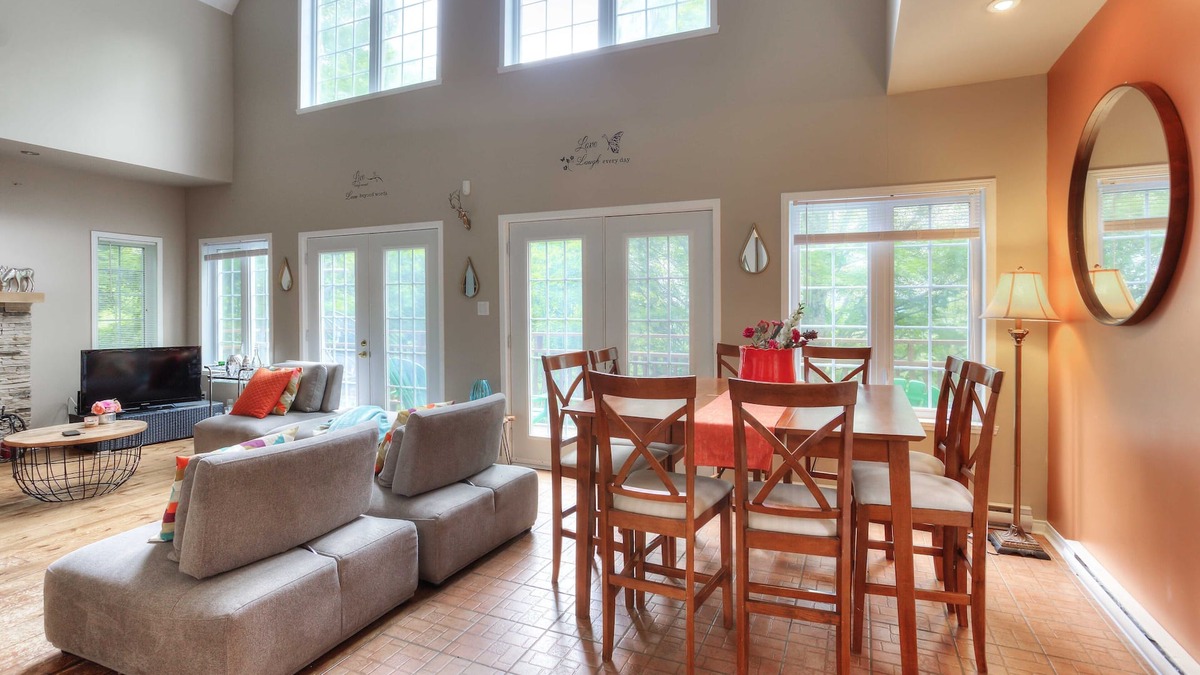 Mont-Tremblant Cottage | Cozy cottage in Mt-Tremblant with Magnificent View/Monthly rental/Extended stays