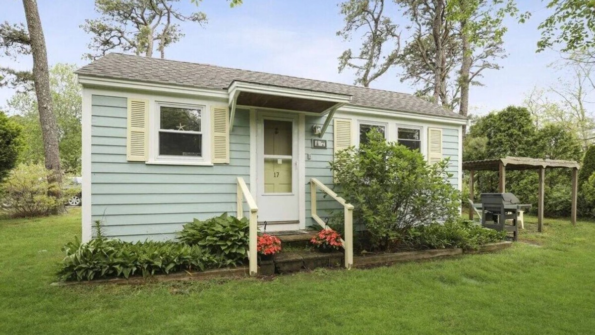 Eastham Cottage | Cozy Cottage in Eastham near National Seashore