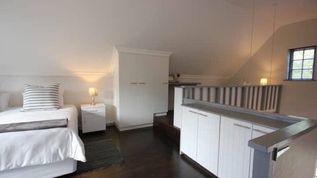 George Cottage | Cozy Cottage in old part of town