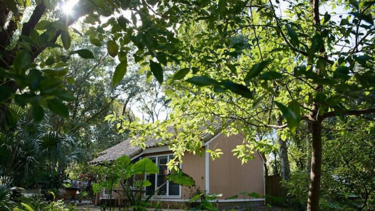 Windermere House | Cozy Cottage in the heart of Orlando's attractions
