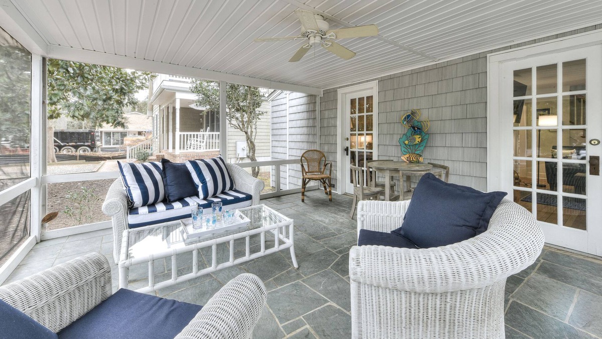 The Pines Cottage | Cozy Cottage in The Pines just two blocks from Rehoboth Beach.
