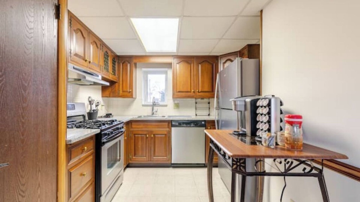 Bethlehem House | Cozy Cottage just a 5 minute drive from downtown Bethlehem, PA!