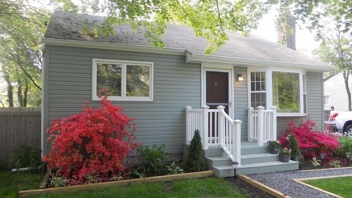Hampton Bays Cottage | Cozy Cottage Near the Beach