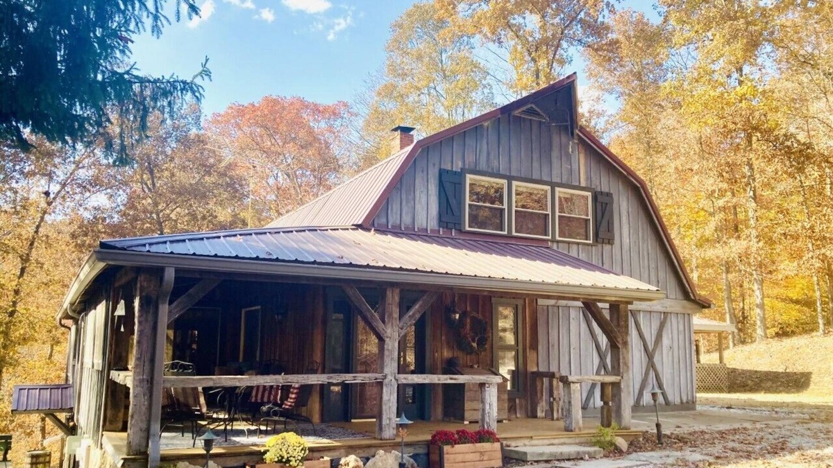 Fort Ritner Cabin | Cozy cottage on 100+ private wooded acres with hot tub