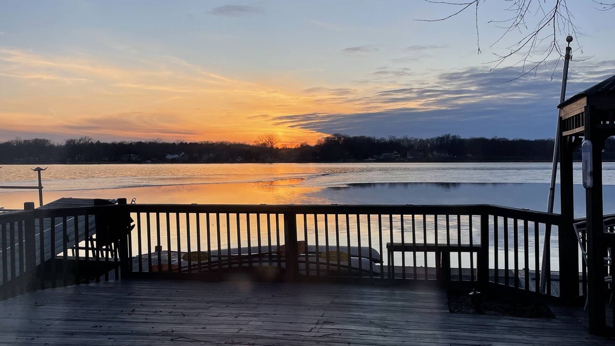 Alto Cottage | Cozy Cottage on a All Sport Lake, Grand Rapids Area