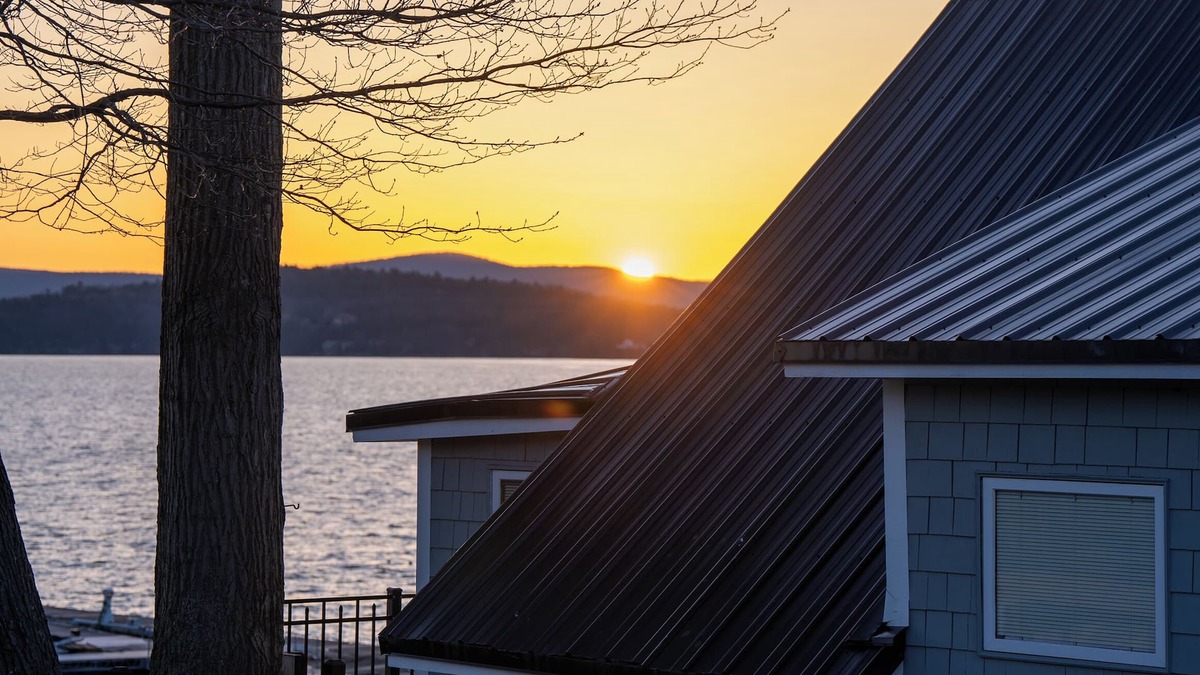 Malletts Bay Cottage | Cozy Cottage on Lake Champlain with Incredible Views and Outdoor Space!