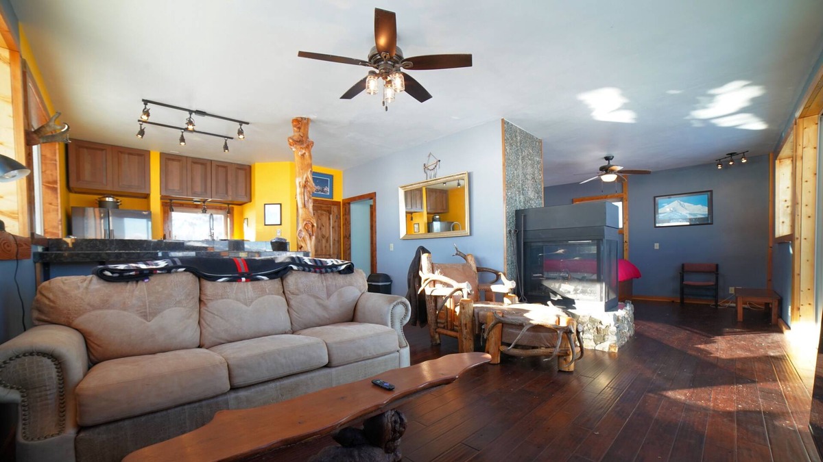 Victor Cottage | Cozy Cottage on Operating Micro-Dairy Farm w/Hot Tub