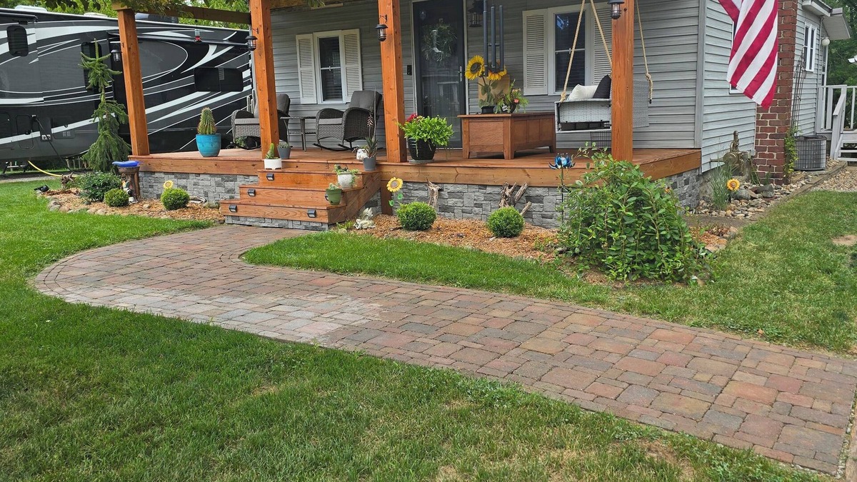 Bristol Cottage | Cozy Cottage on St Joseph River in Bristol.