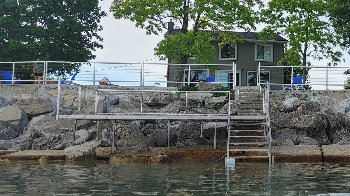 Hamilton Cottage | COZY COTTAGE ON THE LAKE