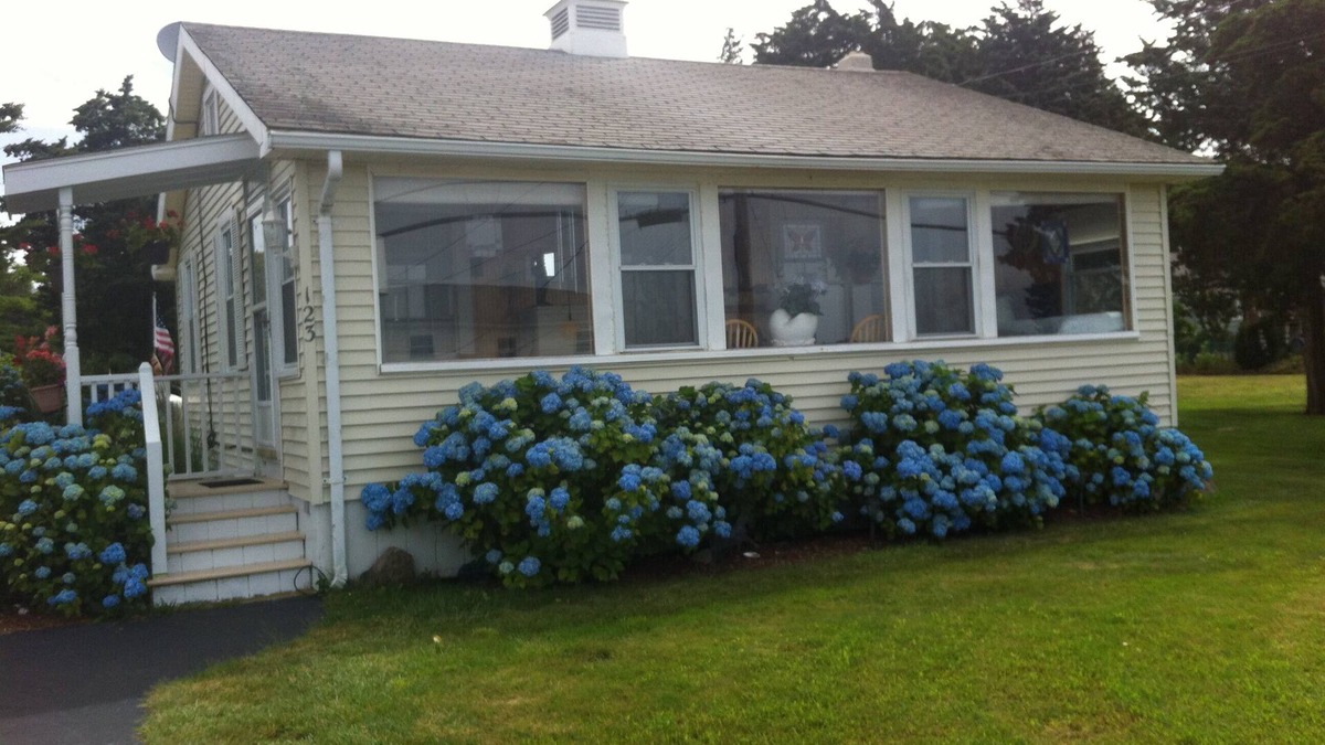 Fairhaven Cottage | Cozy cottage on West Island