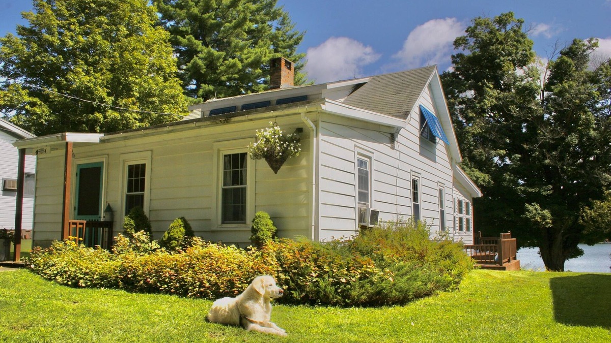 Hamilton Cottage | Cozy cottage perfect for family and friends