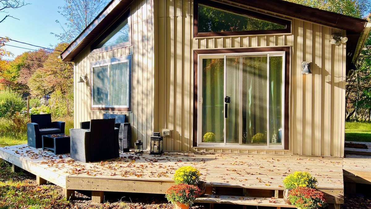 Mount Pocahontas Cottage | Cozy cottage retreat at the Poconos